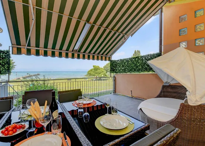 Miralago Superior Apartment